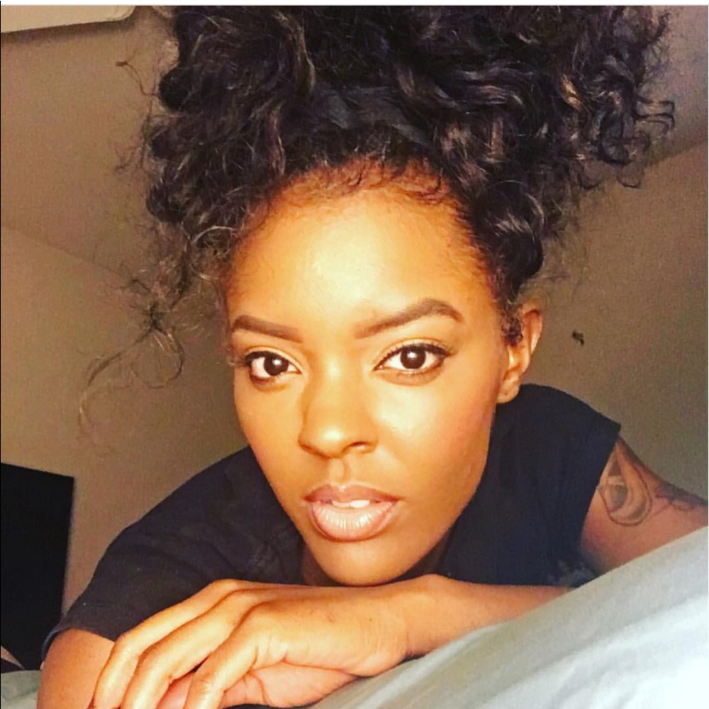 Meet your Posher, Tiffanie